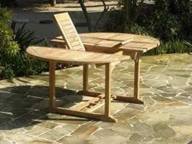 extendable garden table