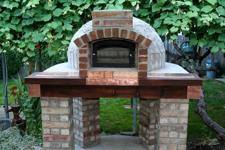 Example of an artisanal wood oven